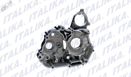 COMPONENTE DE CARTER IZQ NEGRO