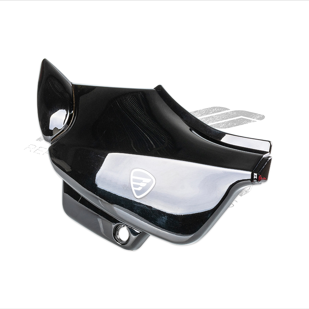 CUBIERTA LAT IZQ NEGRO CON ISOTIPO