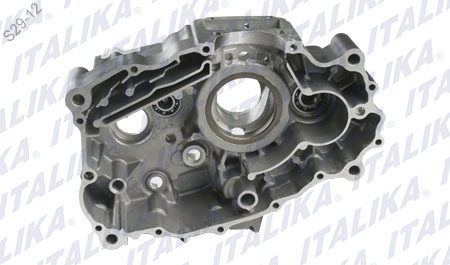 [E07010070] COMPONENTE DE CARTER IZQUIERDO