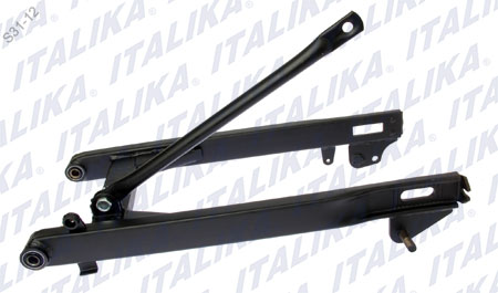 [F02010112] HORQUILLA TRASERA