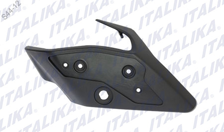 [F12010137] CUBIERTA DE FARO IZQ NEGRA